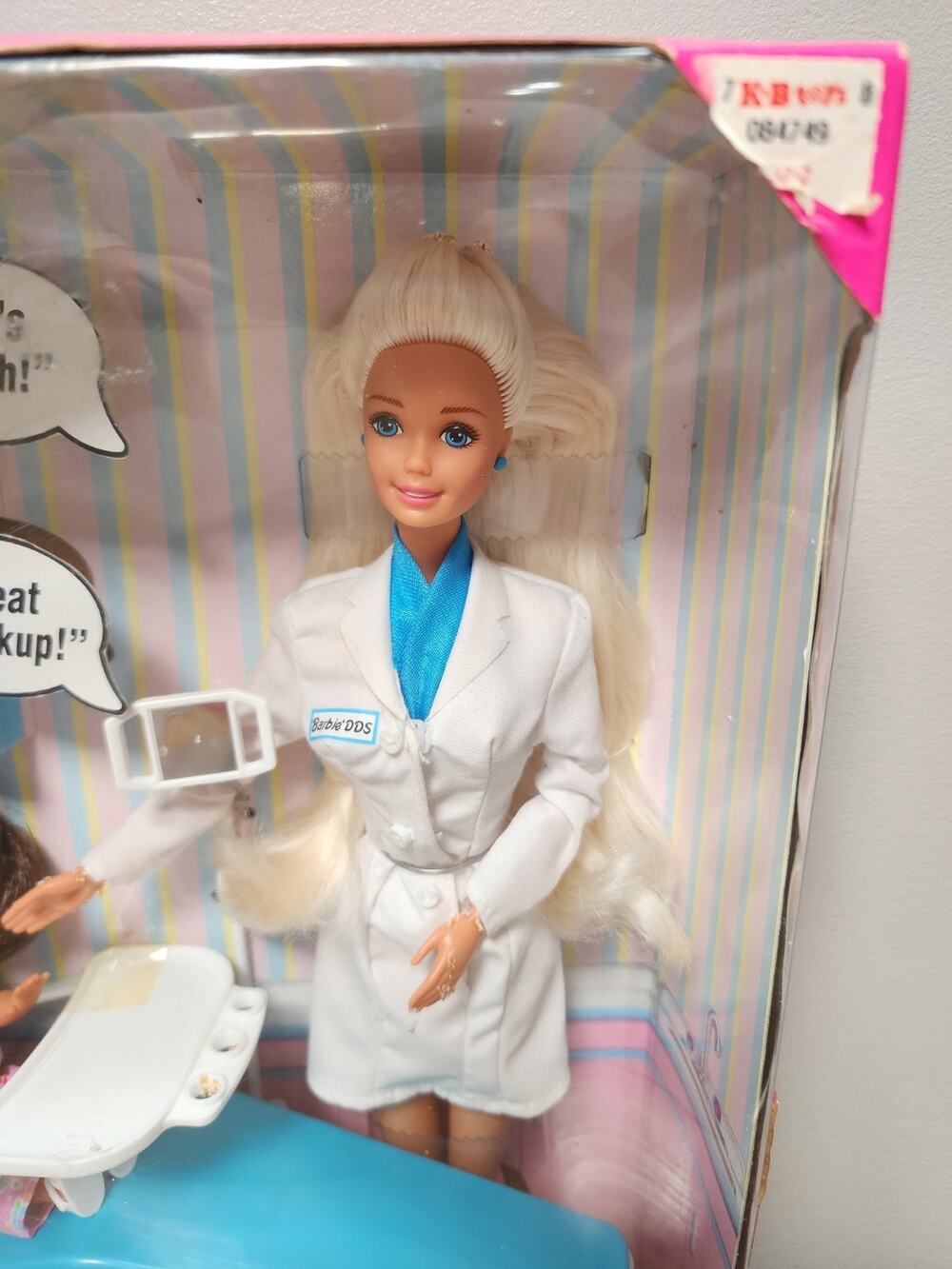 NRFB Sealed Vintage 1997 Barbie Dentist Set #17255